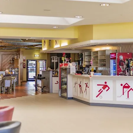 Sportzentrum - A Silent Alternative *