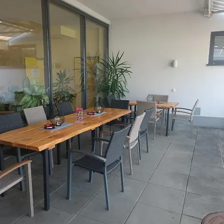 Sportzentrum - A Silent Alternative Parque de Campismo