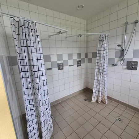 Campsite Sportzentrum - A Silent Alternative