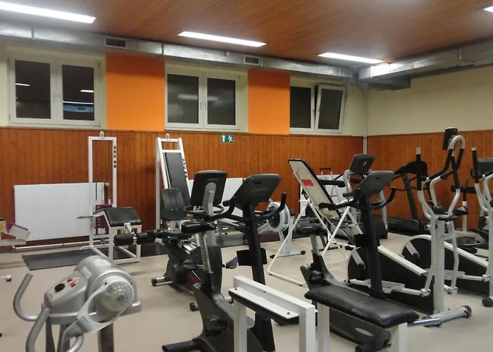 Sportzentrum - A Silent Alternative Кемпинг *