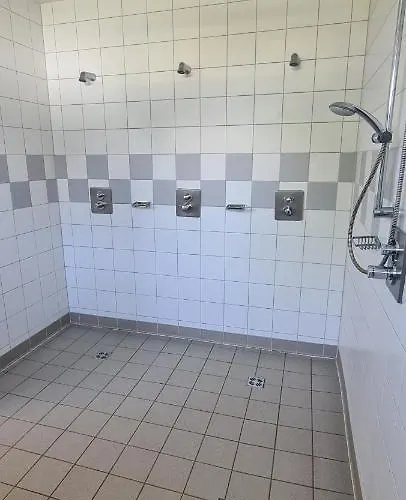 Sportzentrum - A Silent Alternative *